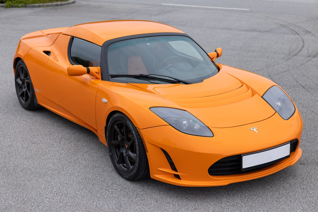 2011 Tesla Roadster - Image 9 of 31