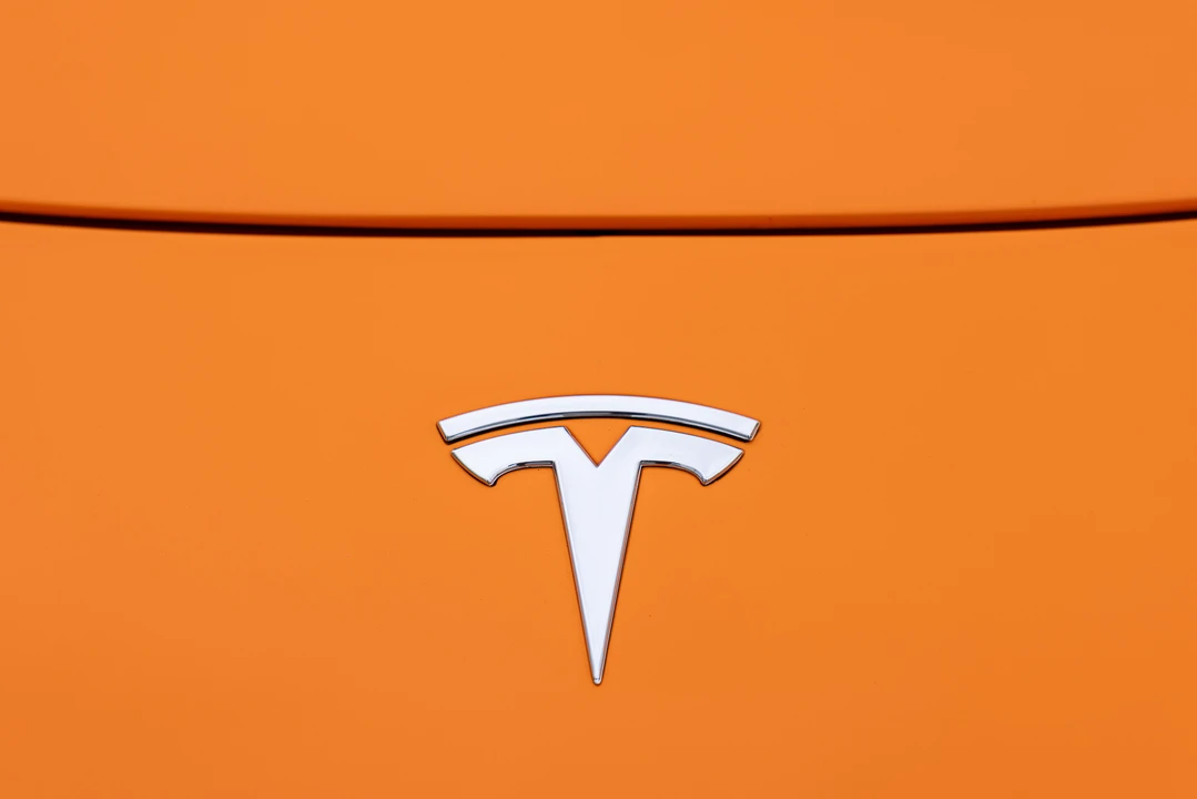 2011 Tesla Roadster - Image 25 of 31