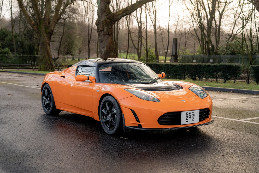 2011 Tesla Roadster - Image 10 of 31