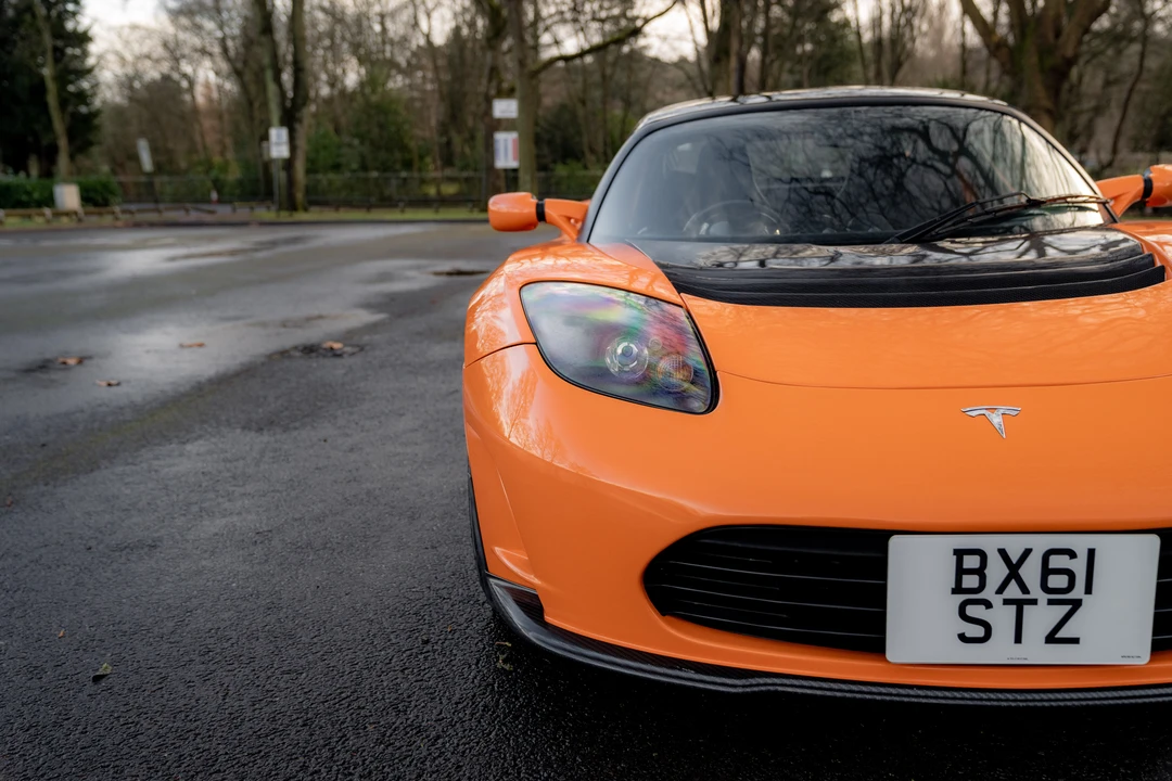 2011 Tesla Roadster - Image 17 of 31