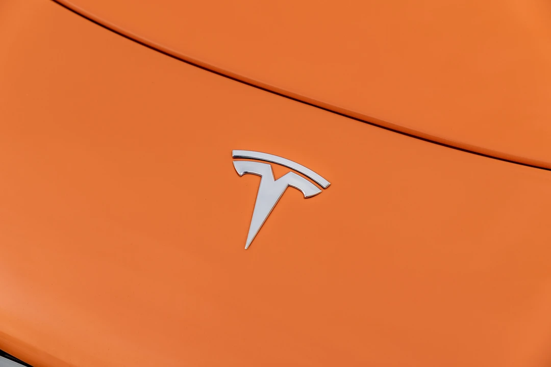 2011 Tesla Roadster - Image 25 of 31