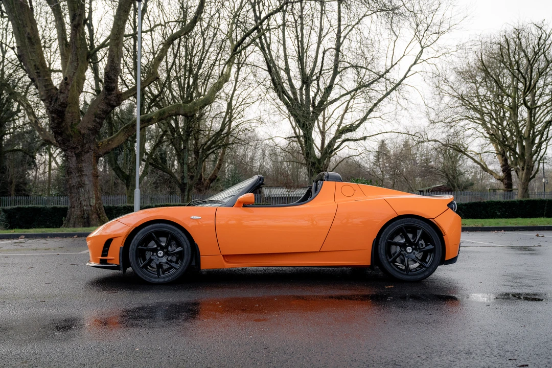 2011 Tesla Roadster - Image 5 of 31