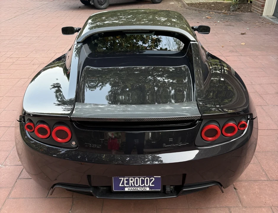 2011 Tesla Roadster - Image 16 of 21