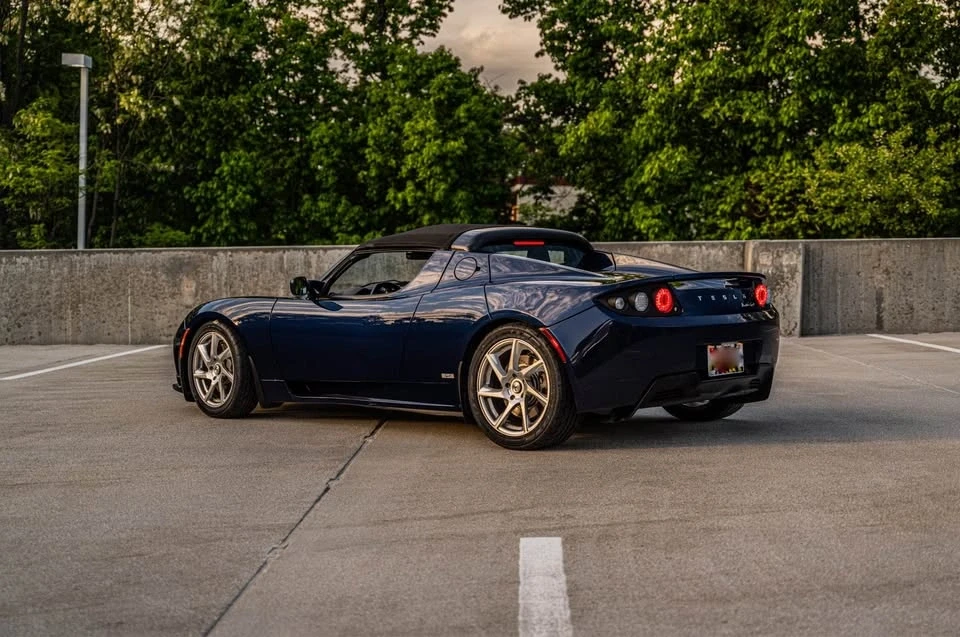 2011 Tesla Roadster - Image 2 of 8