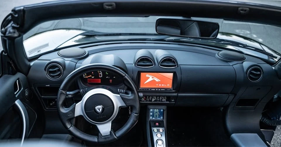 2011 Tesla Roadster - Image 6 of 8