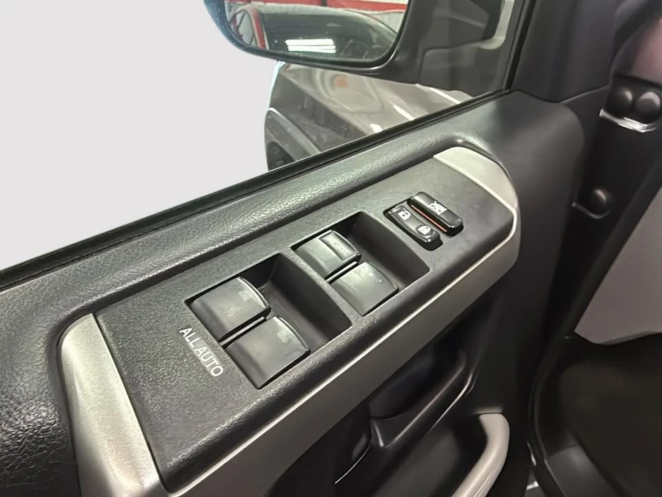 2011 Toyota 4Runner 5th Gen - Image 10 of 19