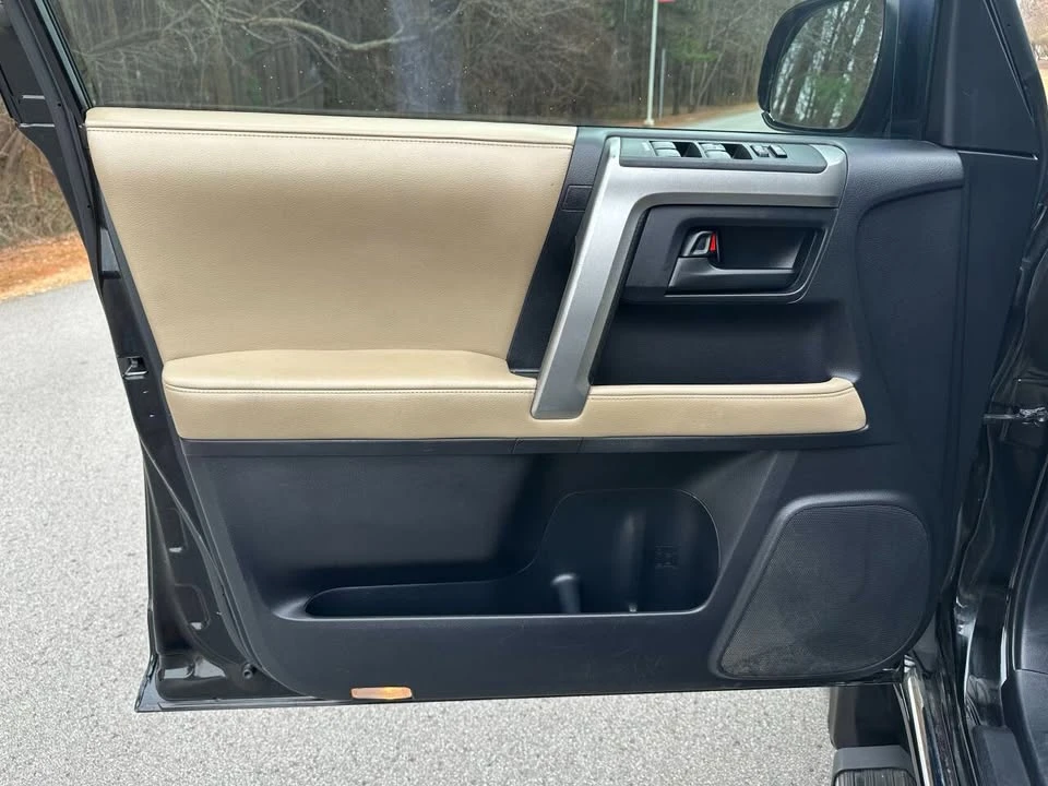 2011 Toyota 4Runner 5th Gen - Image 10 of 20