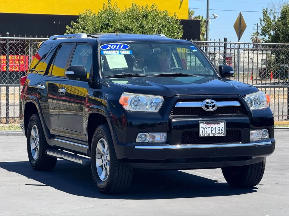 2011 Toyota 4Runner 5th Gen - Image 3 of 20