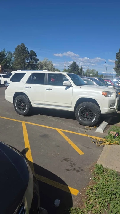 2011 Toyota 4Runner 5th Gen - Image 4 of 8