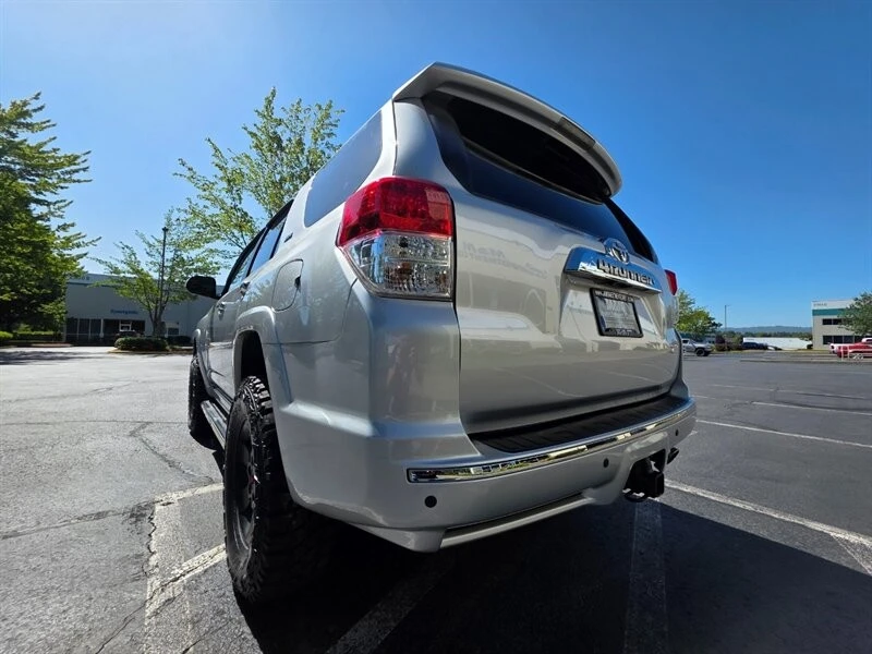 2011 Toyota 4Runner 5th Gen - Image 11 of 21