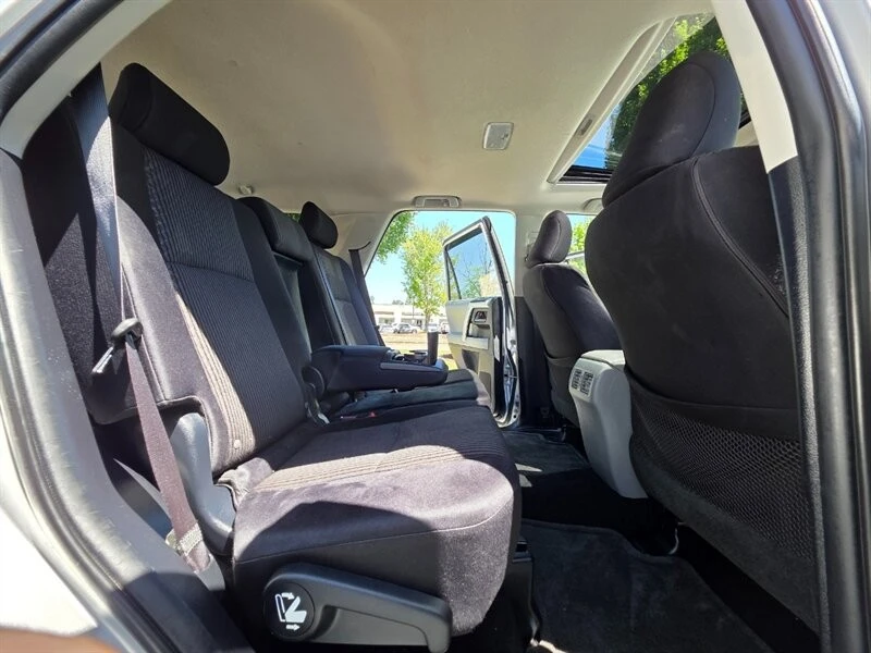 2011 Toyota 4Runner 5th Gen - Image 16 of 21