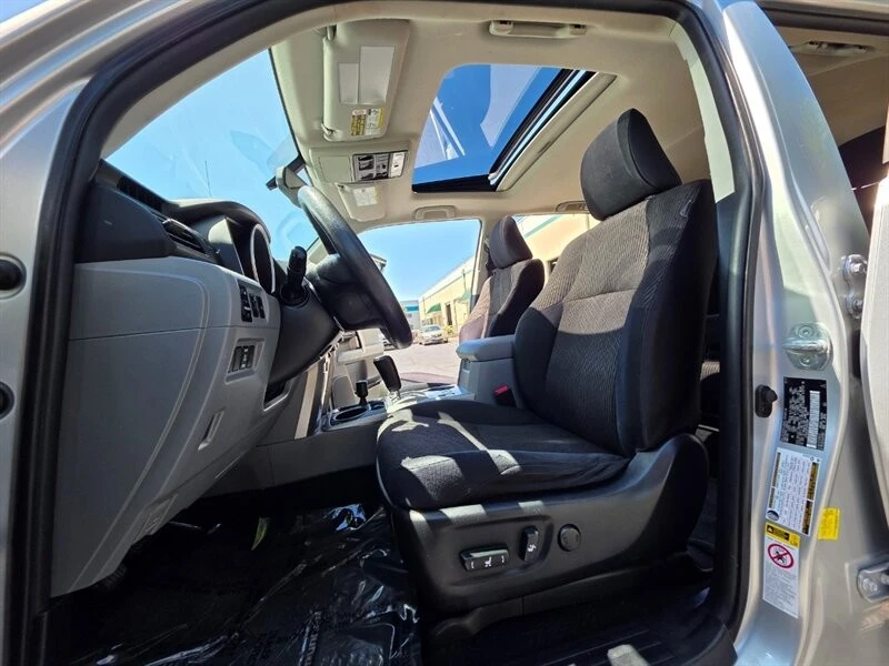 2011 Toyota 4Runner 5th Gen - Image 13 of 21