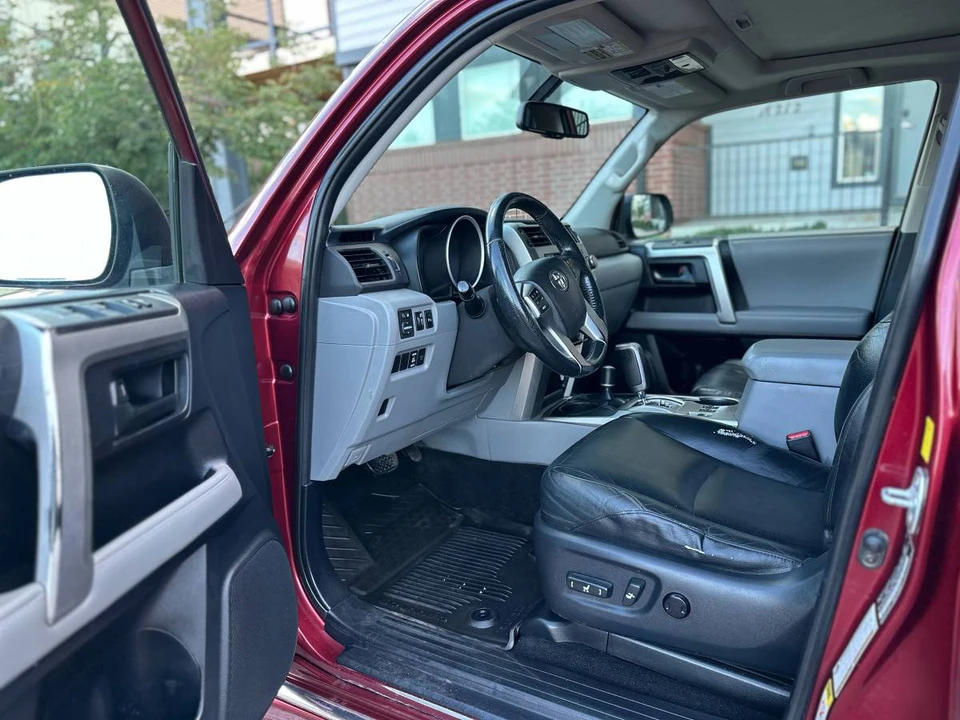 2011 Toyota 4Runner 5th Gen - Image 9 of 10