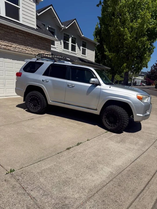 2011 Toyota 4Runner 5th Gen - Image 2 of 9