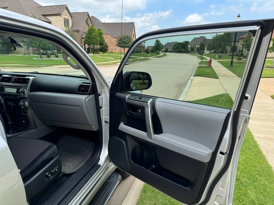 2011 Toyota 4Runner 5th Gen - Image 14 of 24