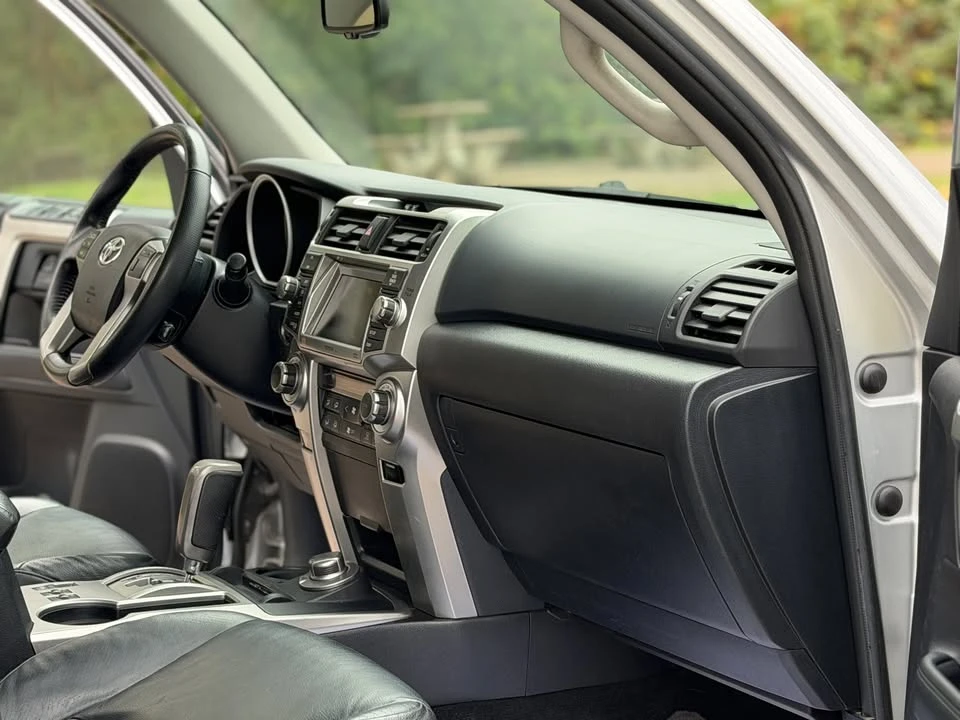2011 Toyota 4Runner 5th Gen - Image 12 of 20