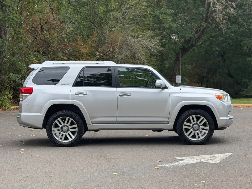 2011 Toyota 4Runner 5th Gen - Image 6 of 20