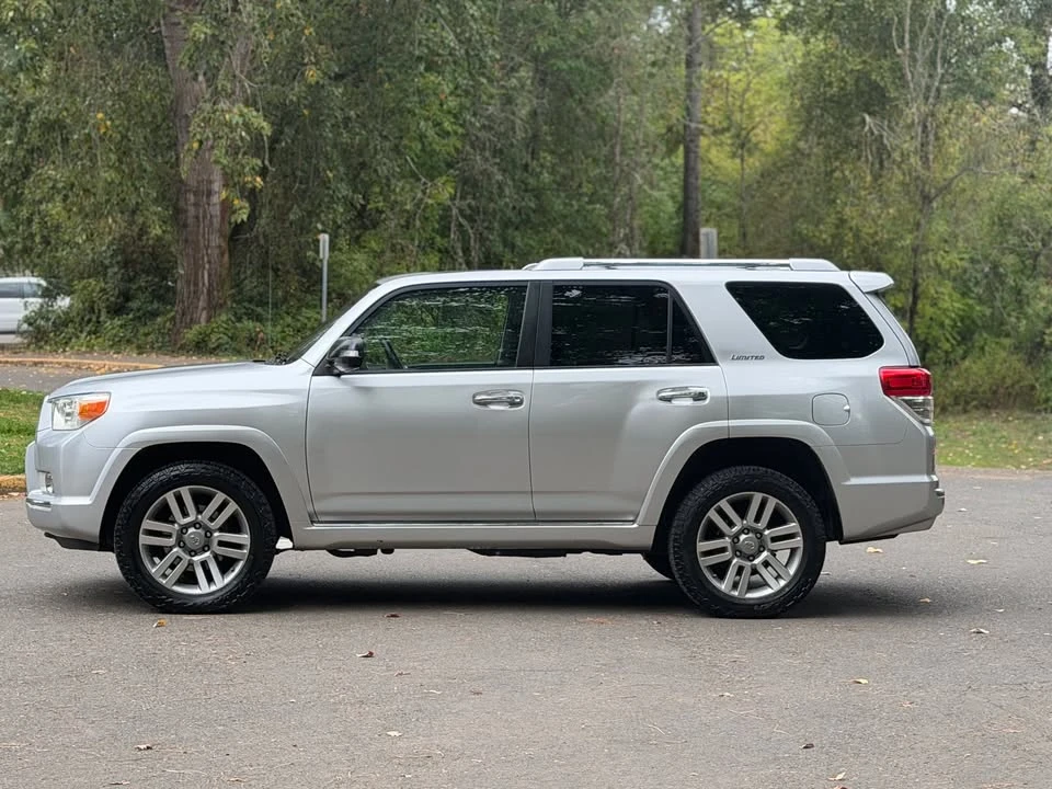 2011 Toyota 4Runner 5th Gen - Image 2 of 20
