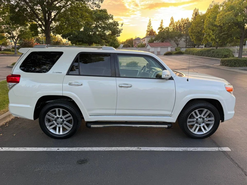 2011 Toyota 4Runner 5th Gen - Image 5 of 20