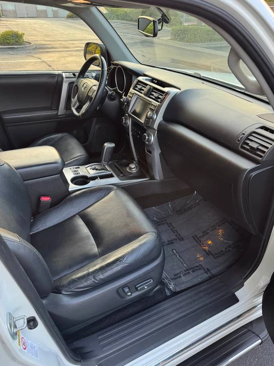 2011 Toyota 4Runner 5th Gen - Image 11 of 20