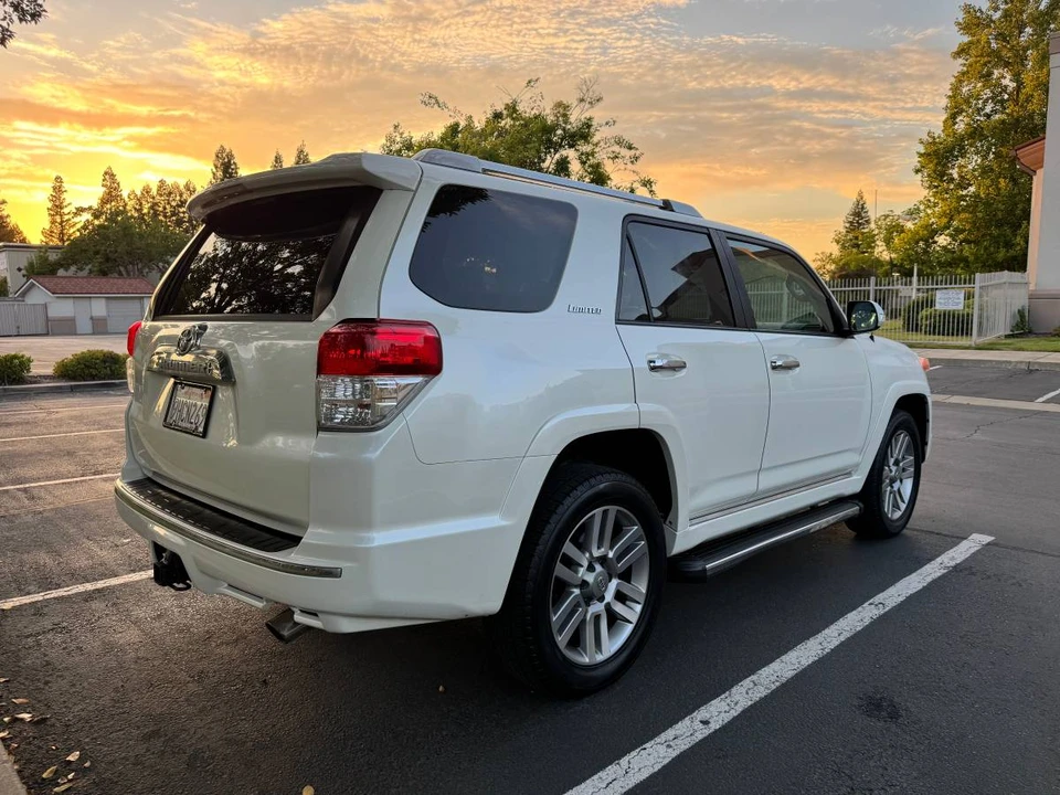 2011 Toyota 4Runner 5th Gen - Image 4 of 20