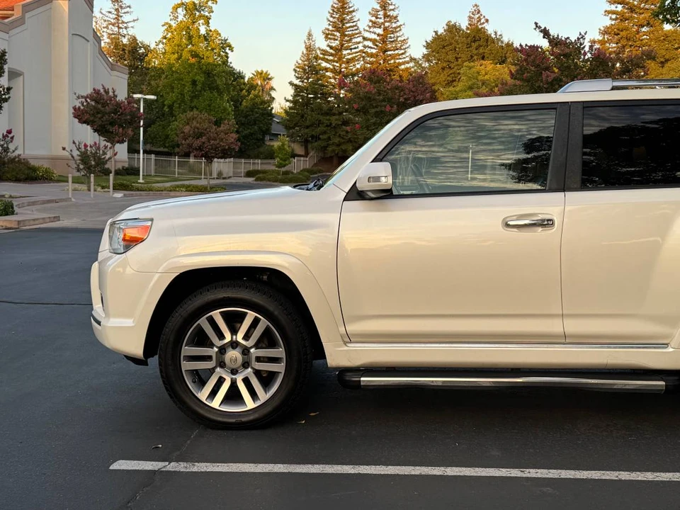 2011 Toyota 4Runner 5th Gen - Image 7 of 20