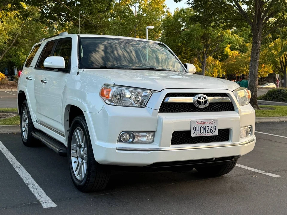 2011 Toyota 4Runner 5th Gen - Image 2 of 20