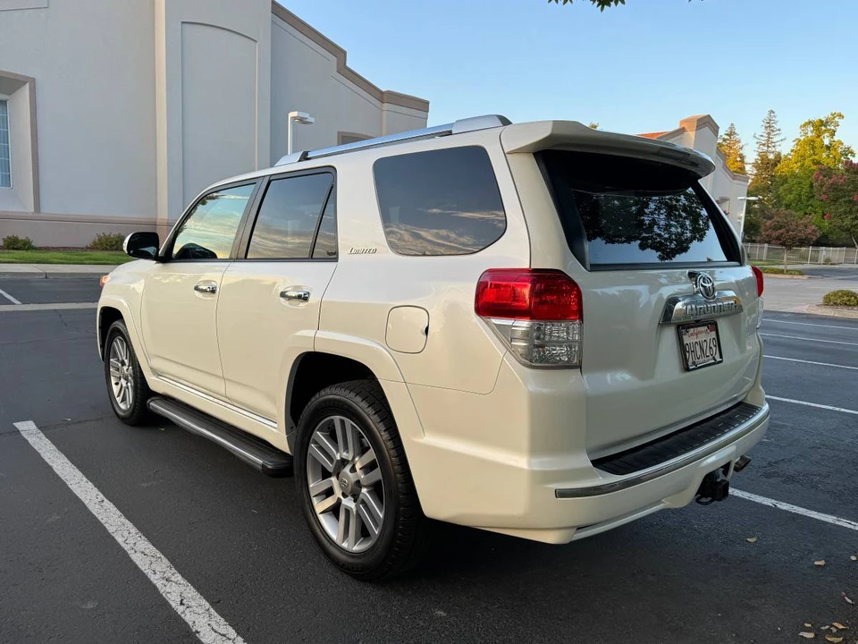 2011 Toyota 4Runner 5th Gen - Image 12 of 20