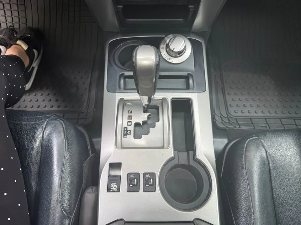 2011 Toyota 4Runner 5th Gen - Image 13 of 20