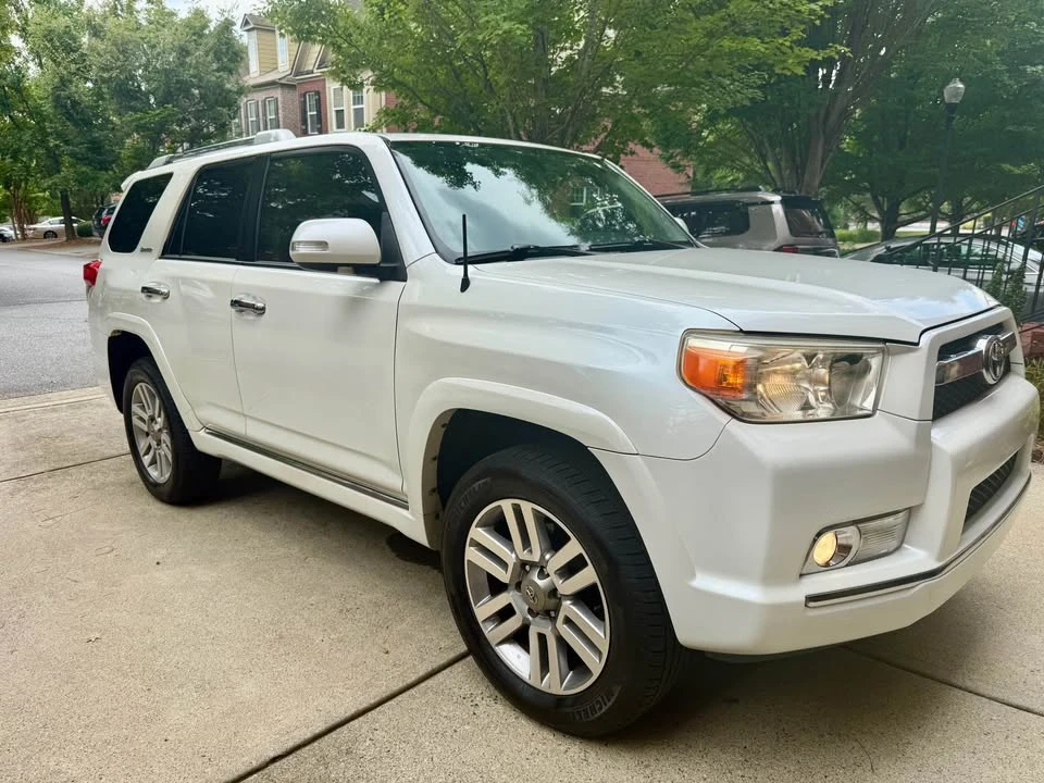 2011 Toyota 4Runner 5th Gen - Image 2 of 20