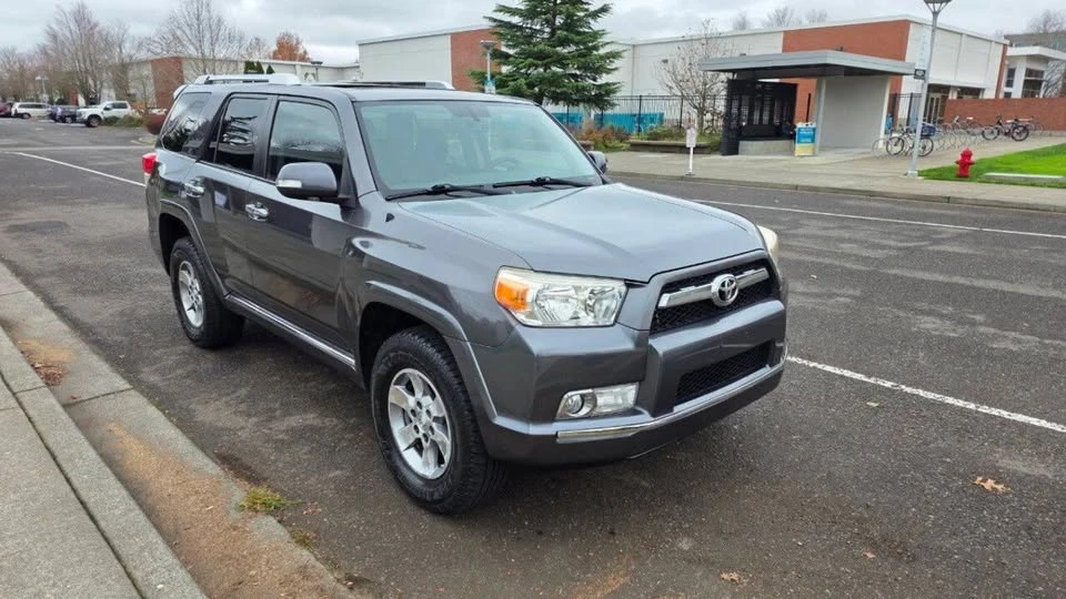 2011 Toyota 4Runner 5th Gen - Image 3 of 14