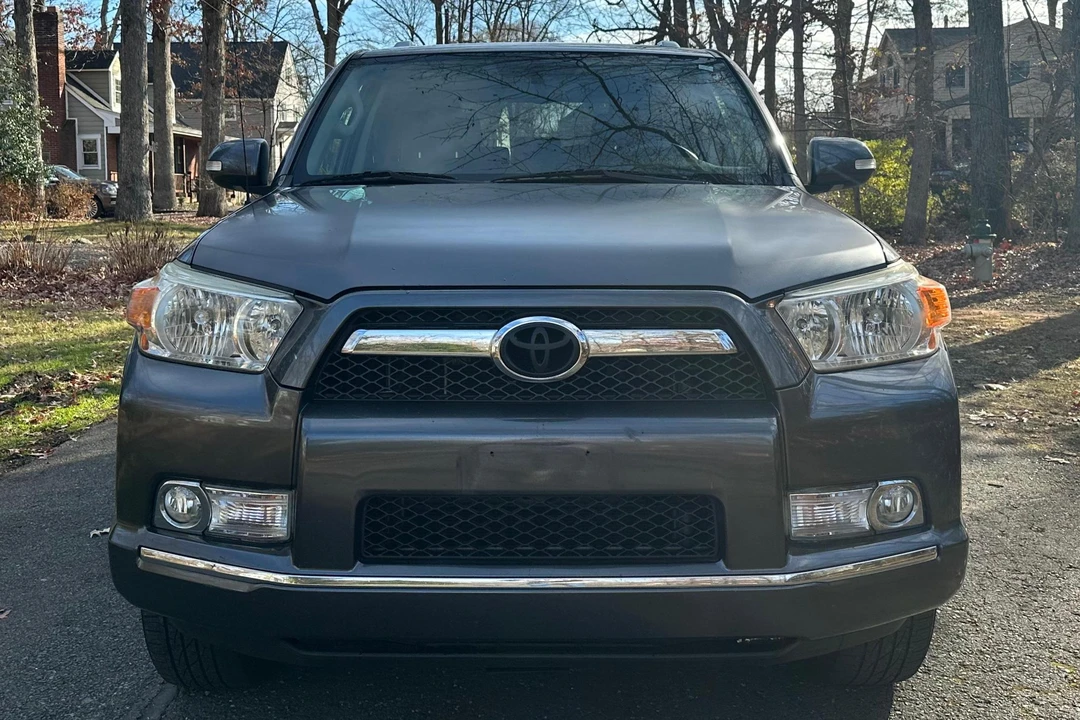 2011 Toyota 4Runner 5th Gen - Image 2 of 31