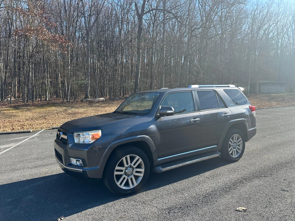 2011 Toyota 4Runner 5th Gen - Image 18 of 31