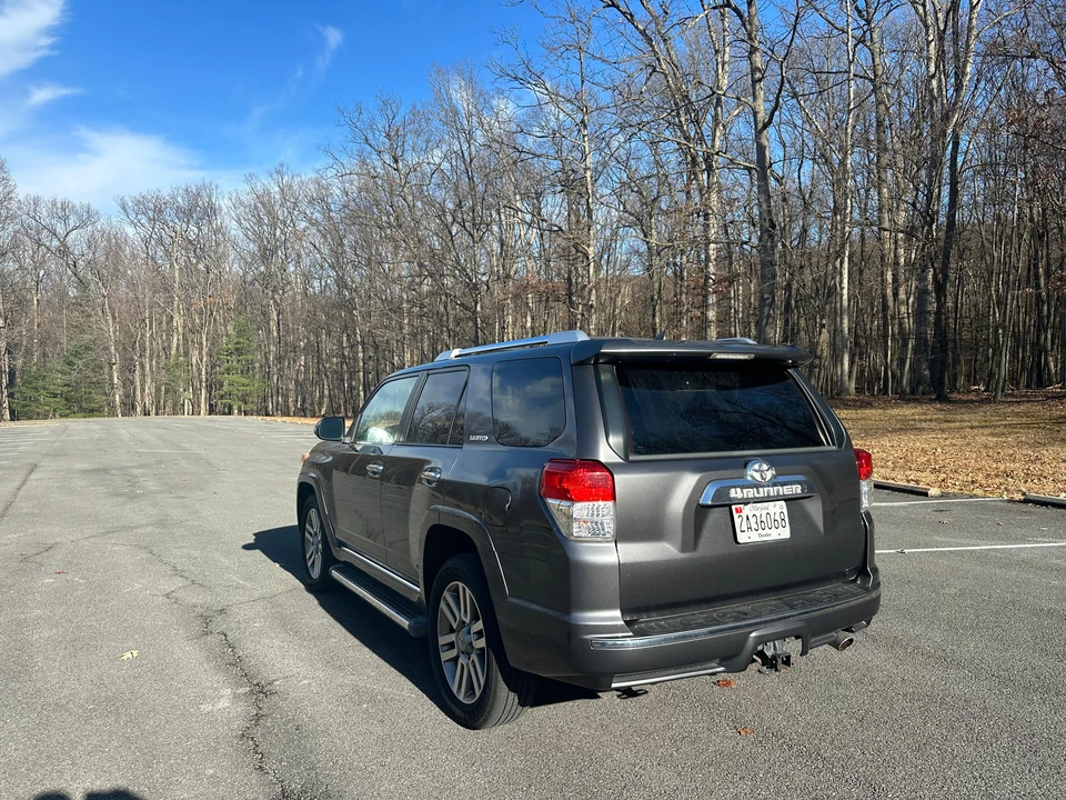2011 Toyota 4Runner 5th Gen - Image 29 of 31