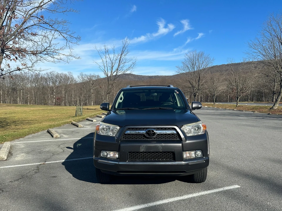 2011 Toyota 4Runner 5th Gen - Image 6 of 31