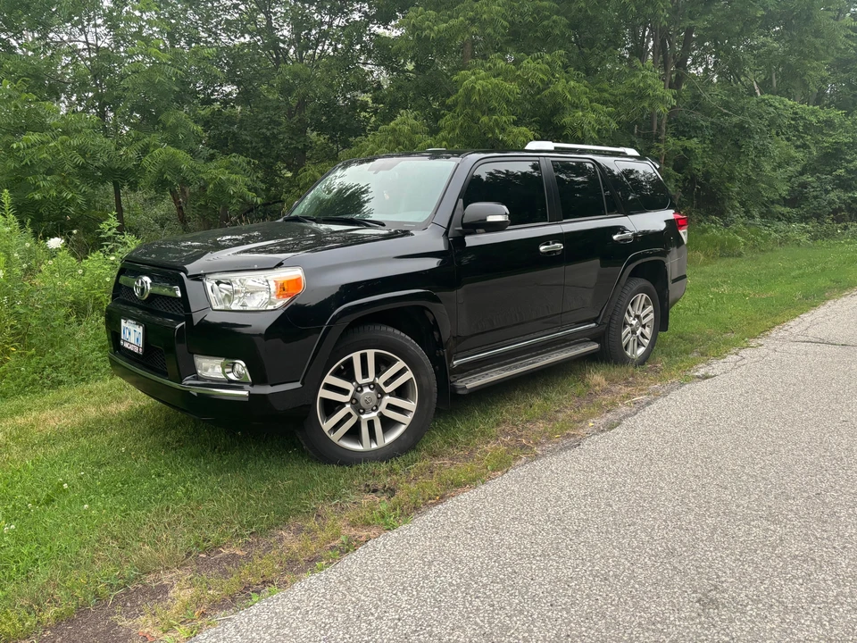 2011 Toyota 4Runner 5th Gen - Image 6 of 31