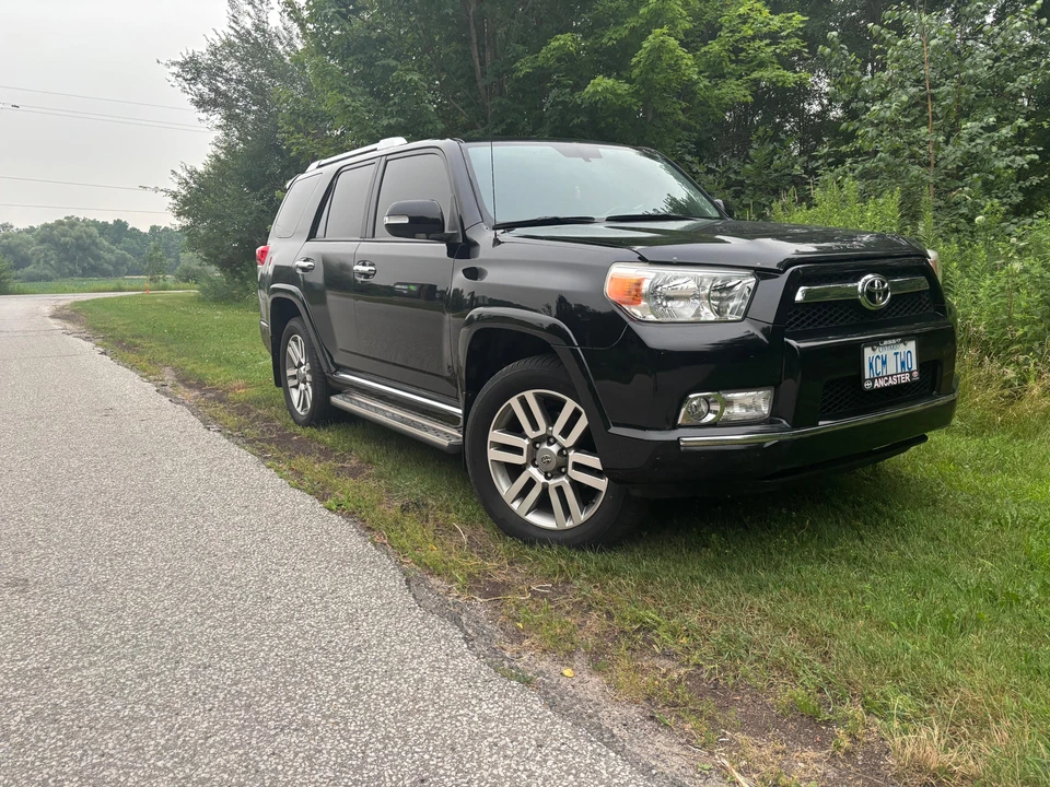 2011 Toyota 4Runner 5th Gen - Image 8 of 31