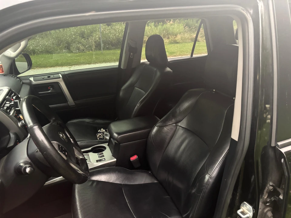 2011 Toyota 4Runner 5th Gen - Image 29 of 31