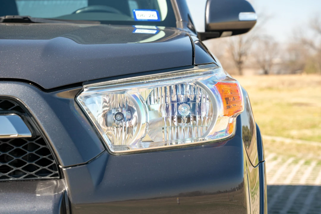 2011 Toyota 4Runner 5th Gen - Image 16 of 31