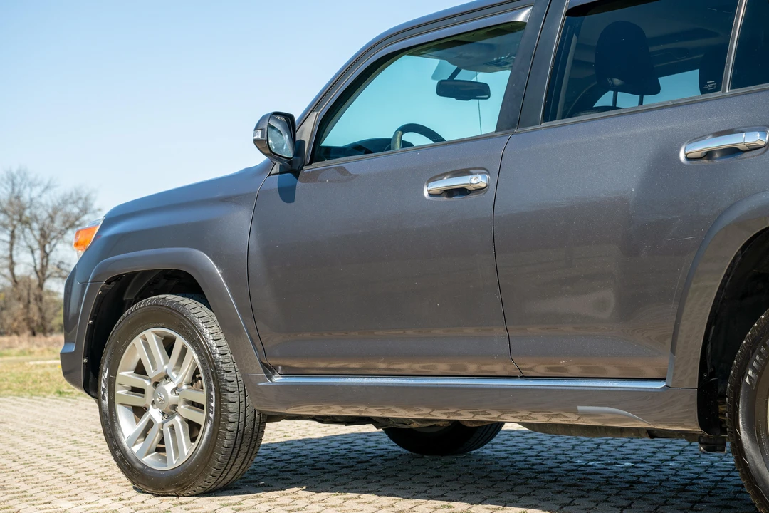 2011 Toyota 4Runner 5th Gen - Image 25 of 31