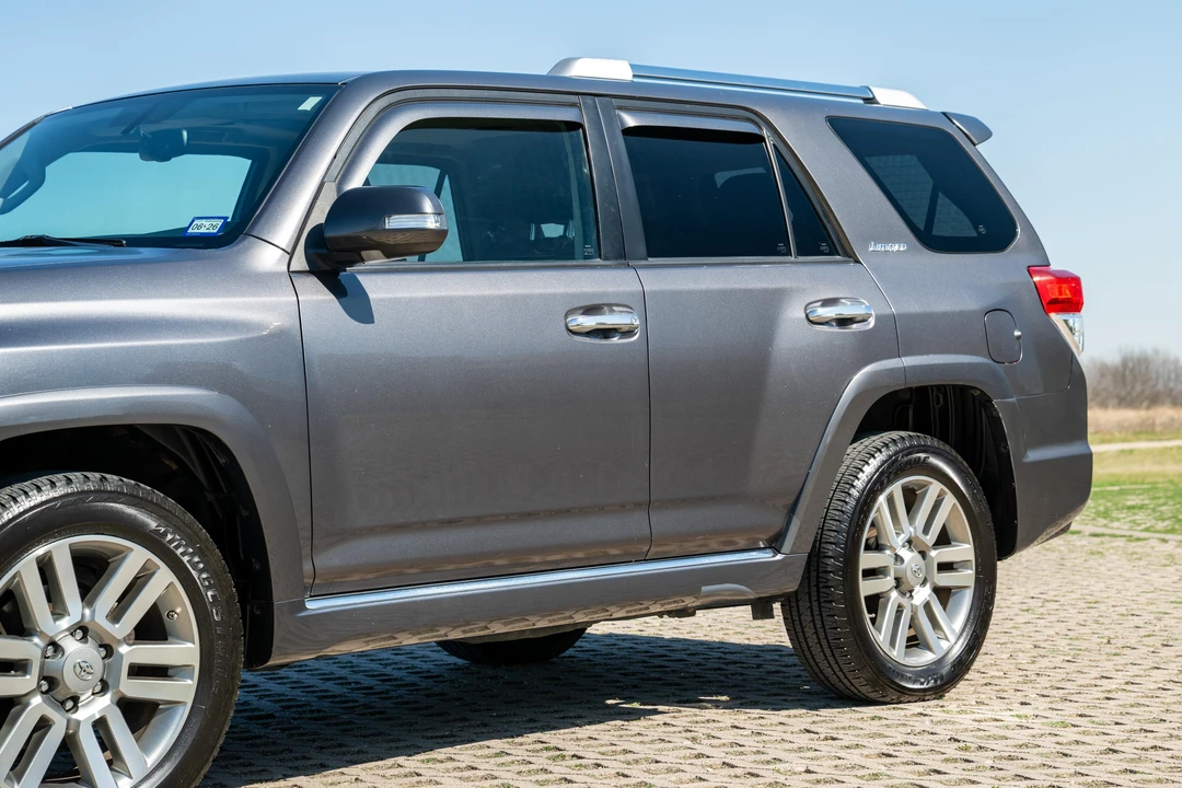 2011 Toyota 4Runner 5th Gen - Image 21 of 31