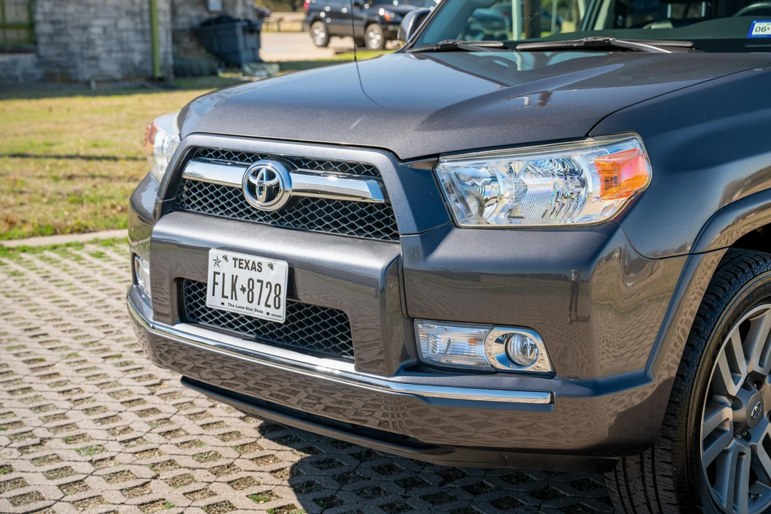 2011 Toyota 4Runner 5th Gen - Image 13 of 31