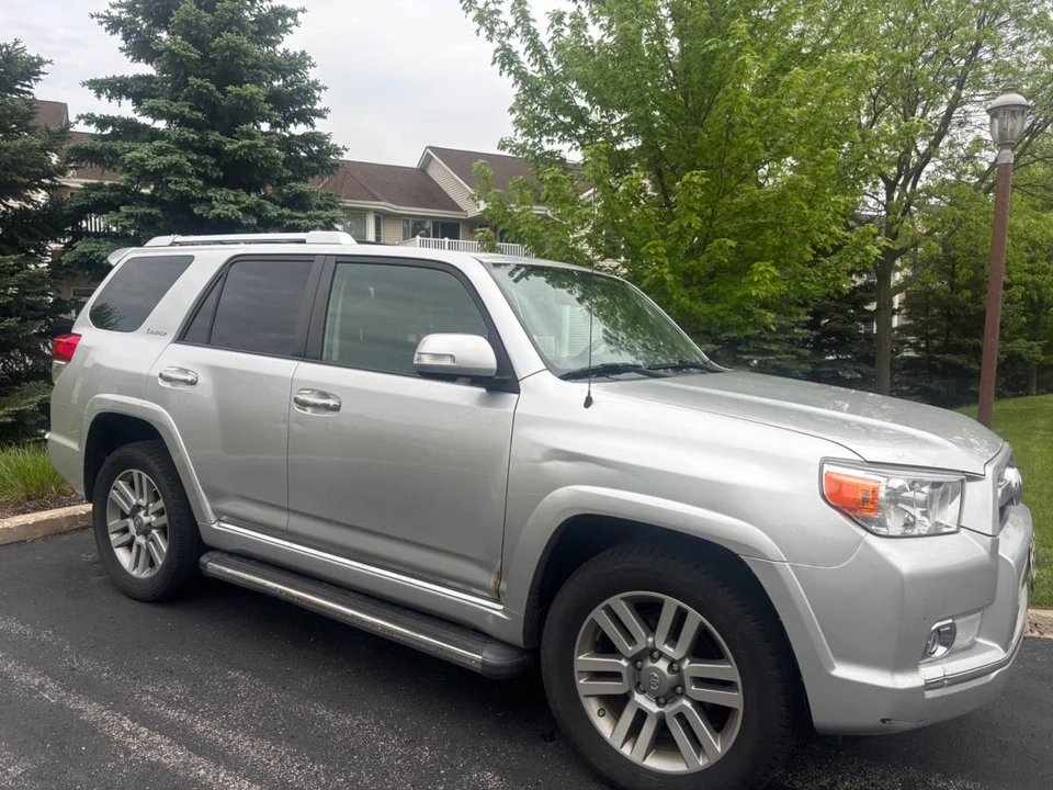 2011 Toyota 4Runner 5th Gen - Image 2 of 10