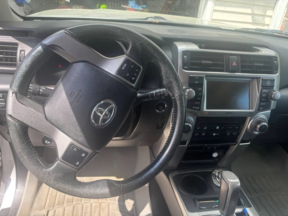 2011 Toyota 4Runner 5th Gen - Image 7 of 10