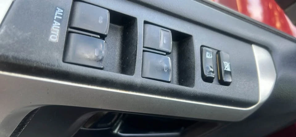 2011 Toyota 4Runner 5th Gen - Image 13 of 19
