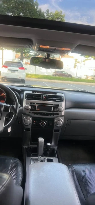 2011 Toyota 4Runner 5th Gen - Image 17 of 19
