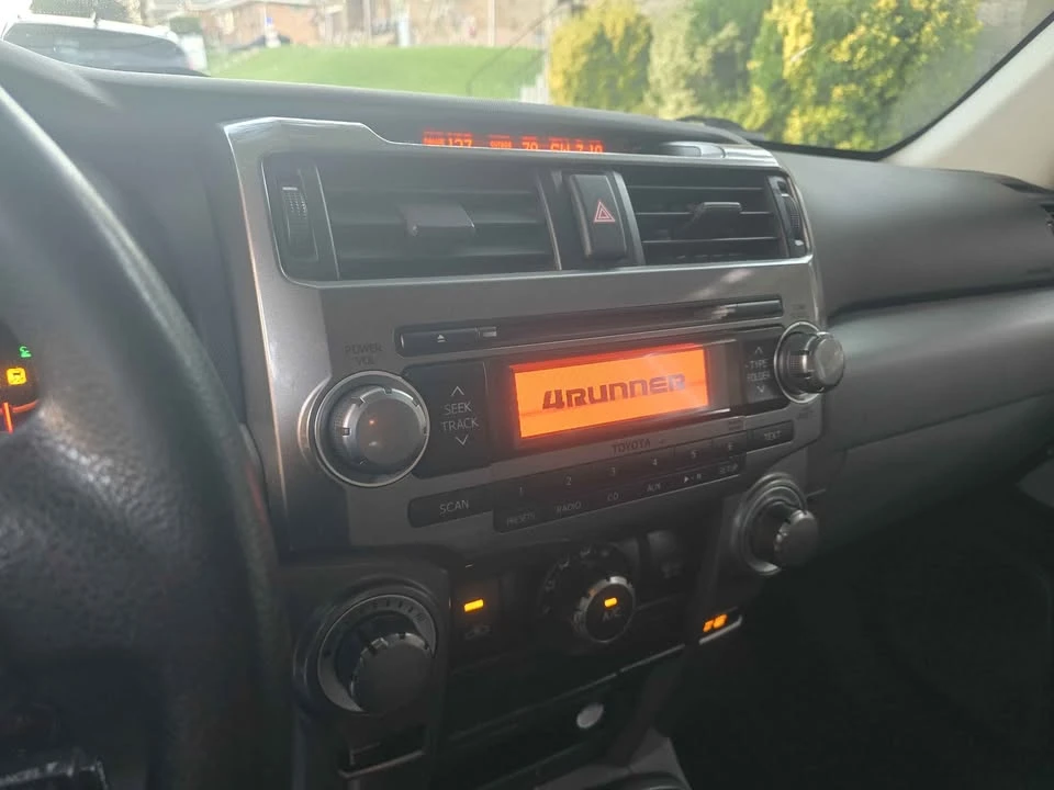2011 Toyota 4Runner 5th Gen - Image 4 of 8