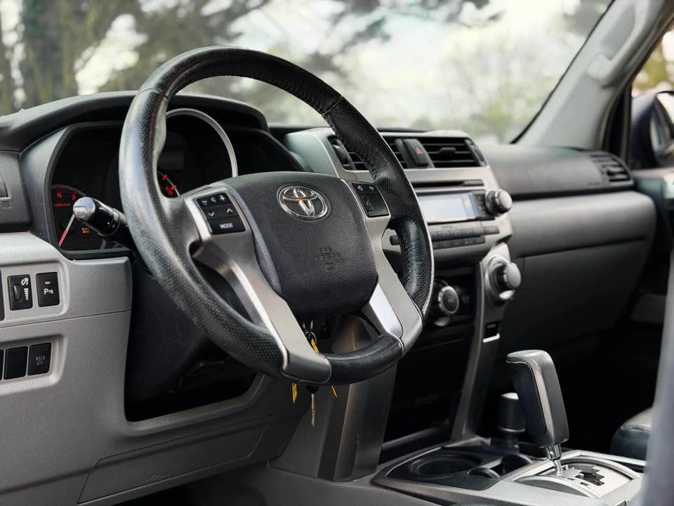 2011 Toyota 4Runner 5th Gen - Image 13 of 14