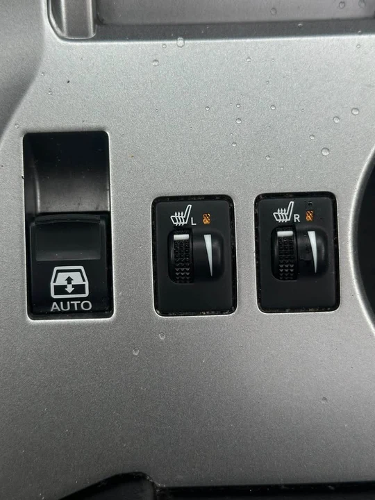 2011 Toyota 4Runner 5th Gen - Image 12 of 17