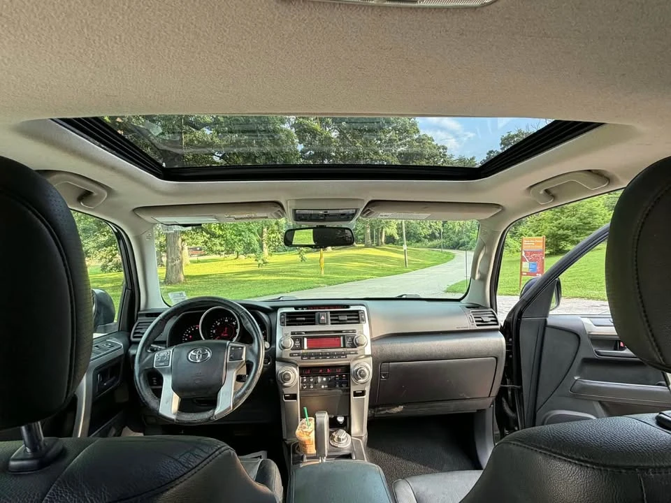 2011 Toyota 4Runner 5th Gen - Image 5 of 12